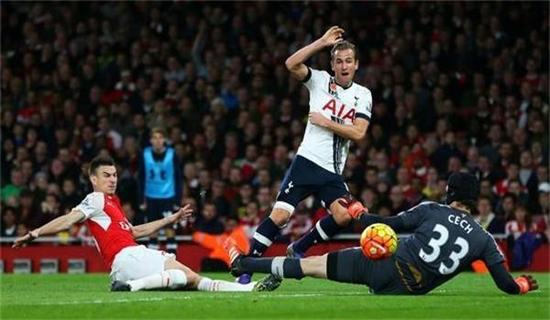 迎战火箭的 迎战火箭的